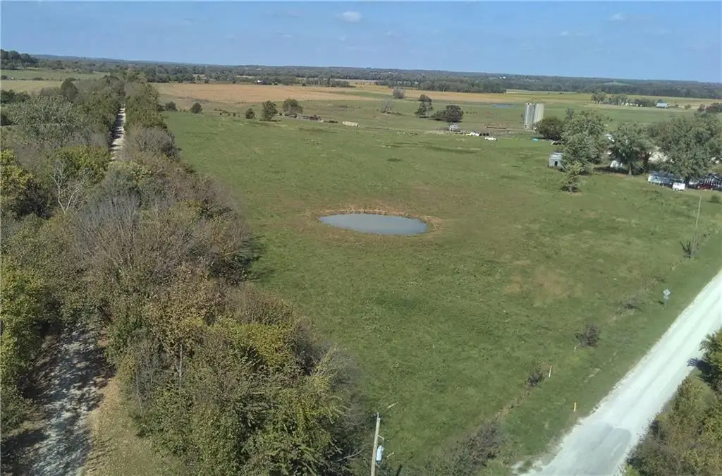 34306 Indianapolis Road, Osawatomie, KS 66064 - #1