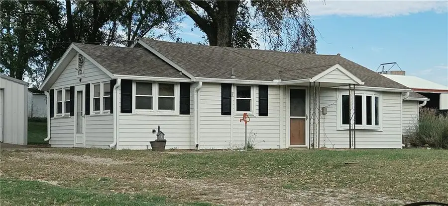 34306 Indianapolis Road, Osawatomie, KS 66064 - #3