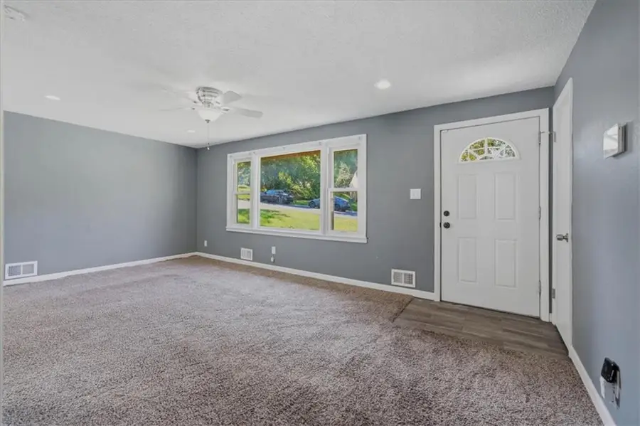 7101 Myrtle Avenue, Kansas City, MO 64132 - #2