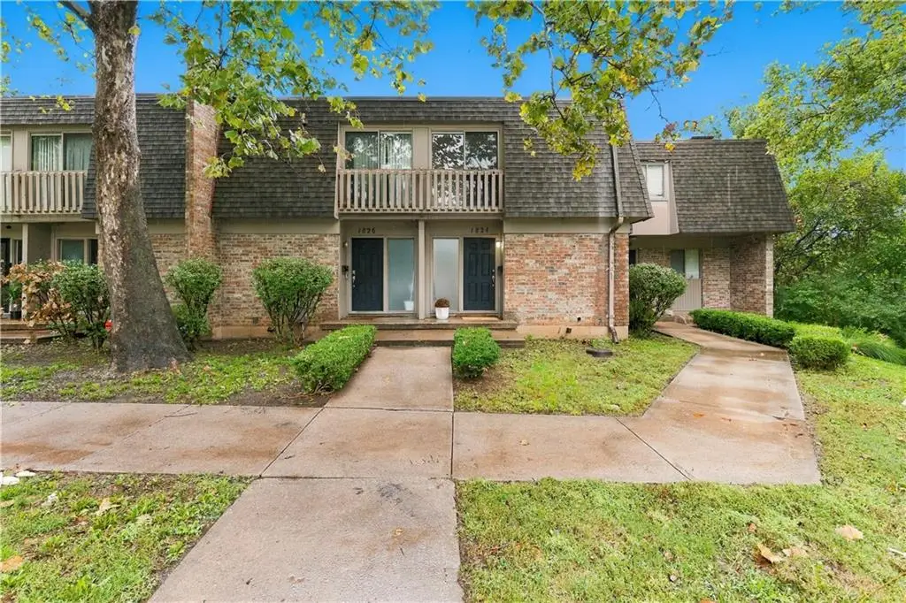 1824 E 97th Street, Kansas City, MO 64131 - #1