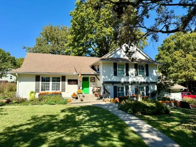 5200 W 81st Street, Prairie Village, KS 66208 - #1