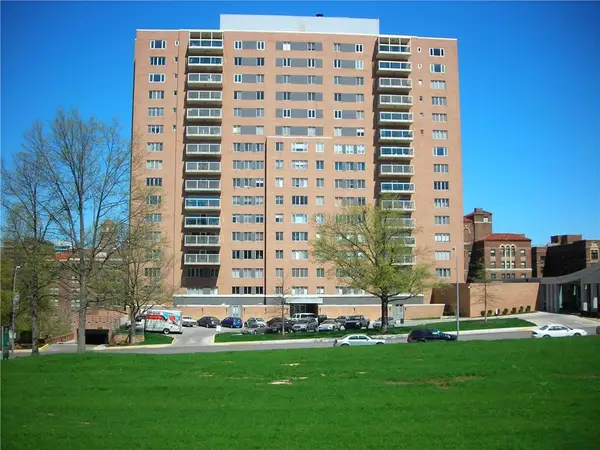 221 W 48th Street Street #1505, Kansas City, MO 64112