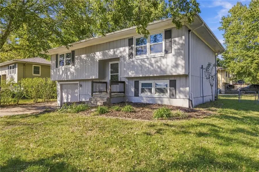 300 W Johnson N/a, Spring Hill, KS 66083 - #2
