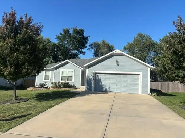 20406 W 220th Terrace, Spring Hill, KS 66083