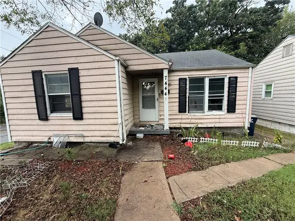 7444 Park Avenue, Kansas City, MO 64132