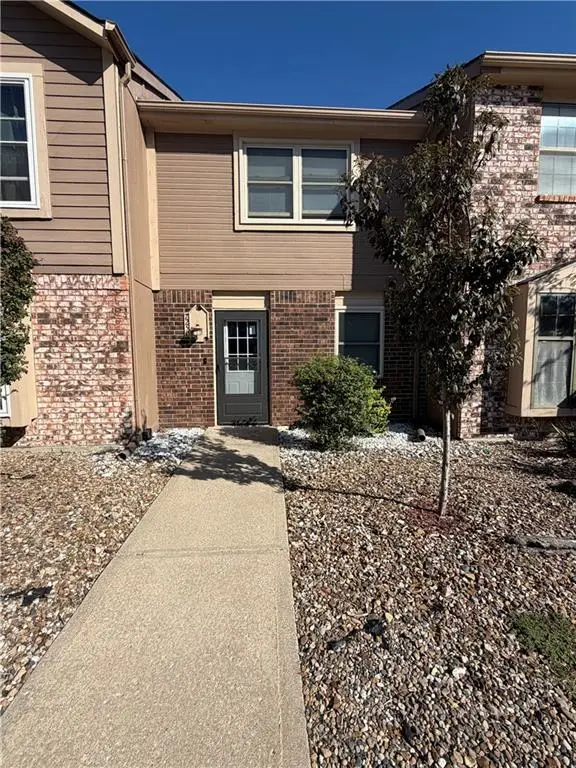 725 SW Liggett Road #C, Blue Springs, MO 64015 - #1
