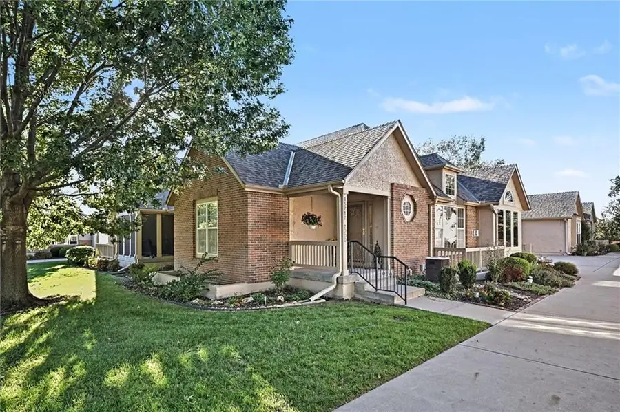 15212 S Greenwood #2000 Street, Olathe, KS 66062 - #2