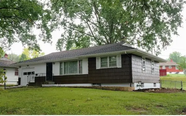12612 East 48th Terrace, Independence, MO 64055