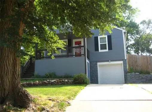 4933 N Bellaire Avenue, Kansas City, MO 64119