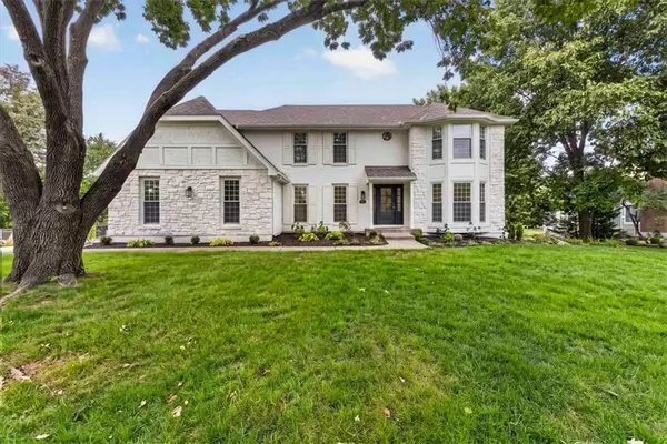 3688 W 127th Place, Leawood, KS 66209