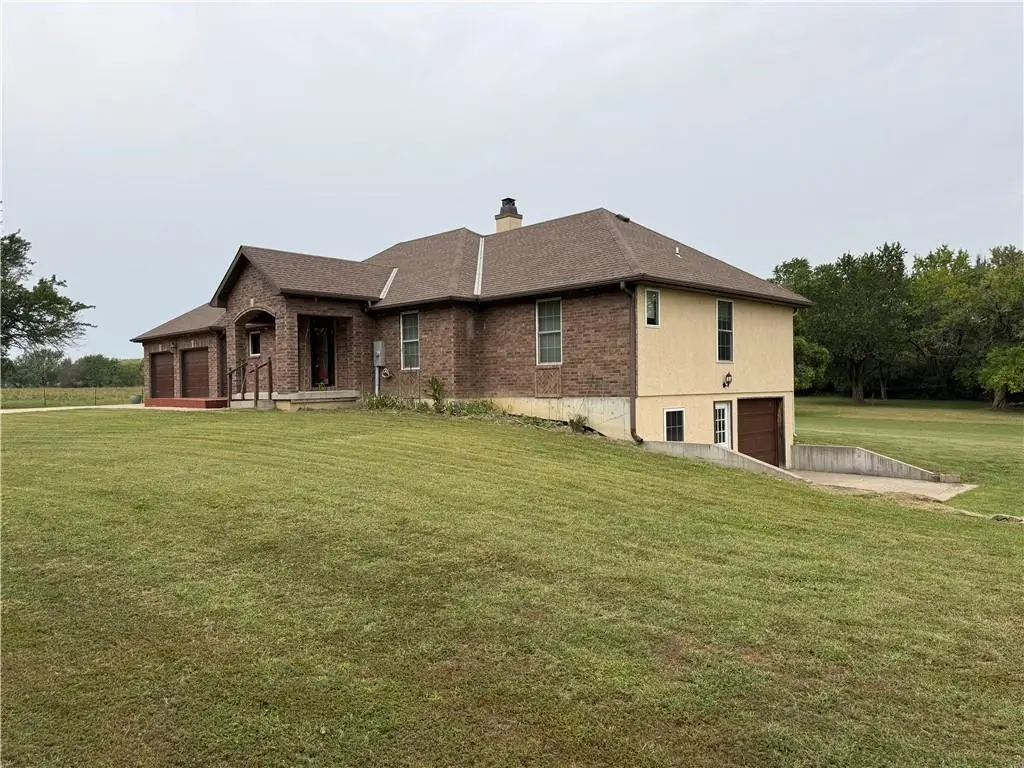 7000 Fort Myers Boulevard, Belton, MO 64012 - #1