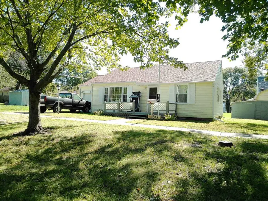 510 E Massasoit Street, Ottawa, KS 66067 - #3