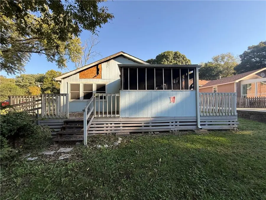 203 Walnut Street, Weston, MO 64098 - #3