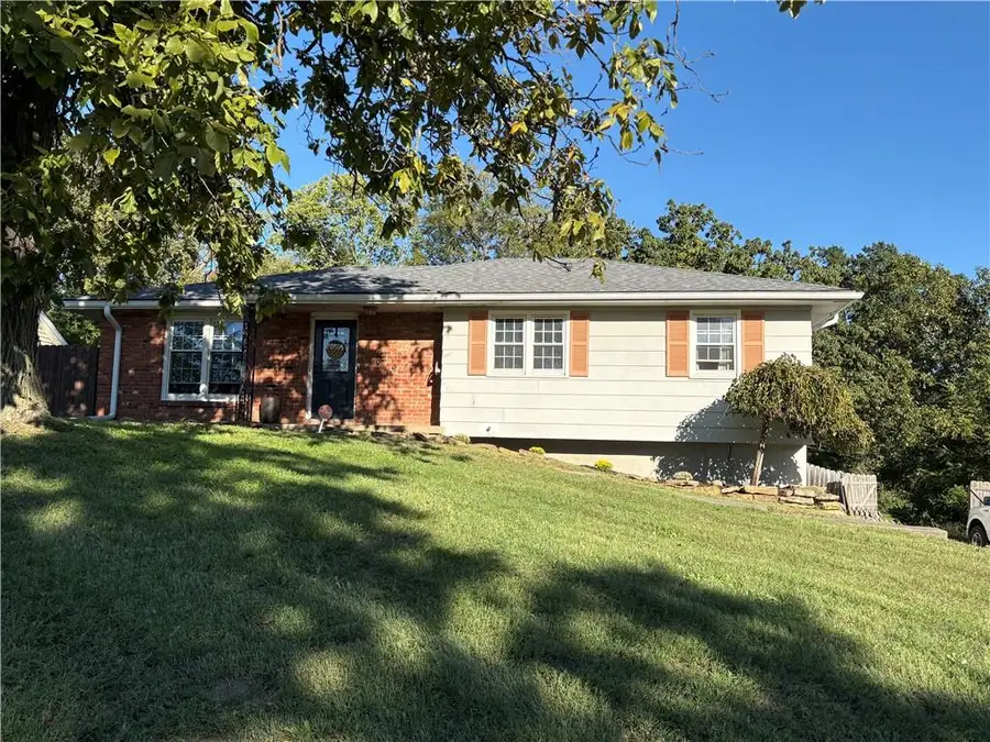 6719 NW Willowick Lane, Parkville, MO 64152 - #2