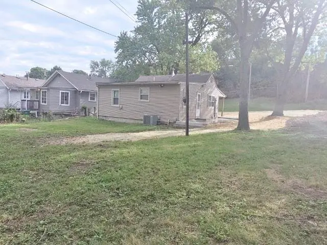 1222 Cunningham Avenue, Independence, MO 64050 - #2