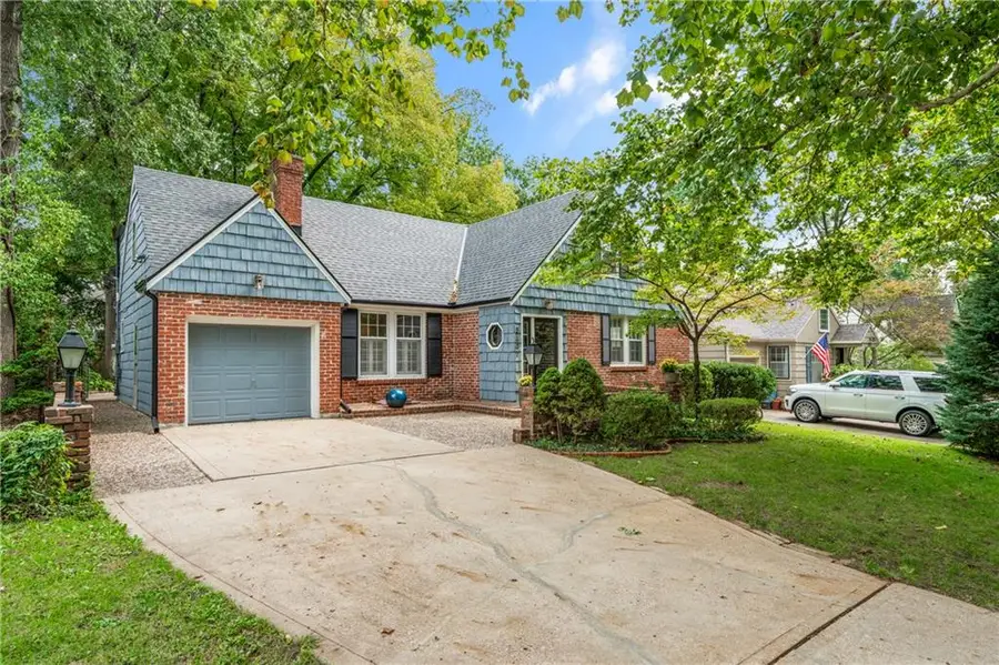 5307 Aberdeen Road, Fairway, KS 66205 - #2