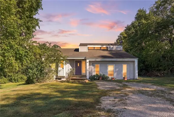 23900 E State Route Ee Highway, Harrisonville, MO 64701