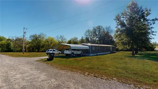 17014 Long Knife Road, Nevada, MO 64772