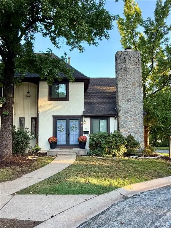 6564 W 49th Street, Mission, KS 66202