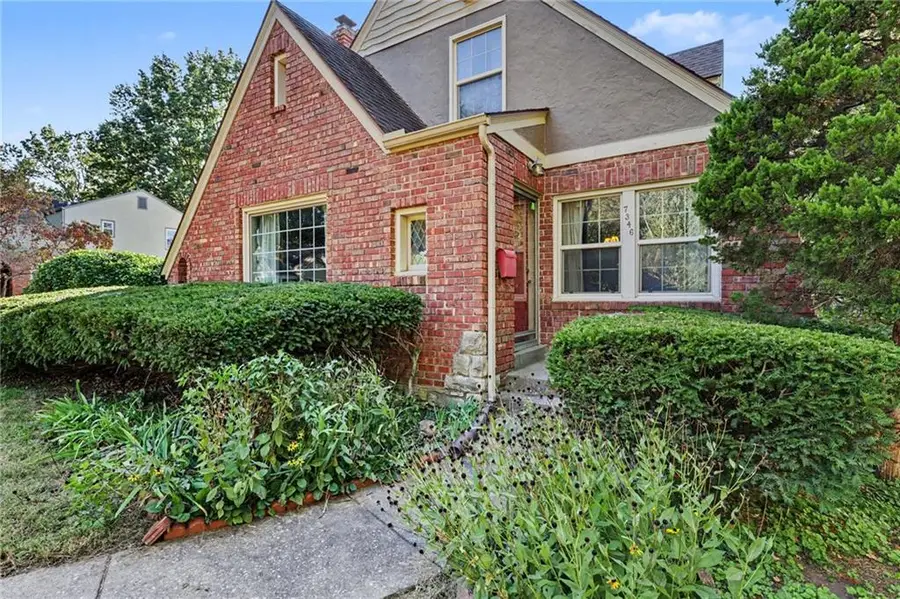 7346 Grand Avenue, Kansas City, MO 64114 - #3