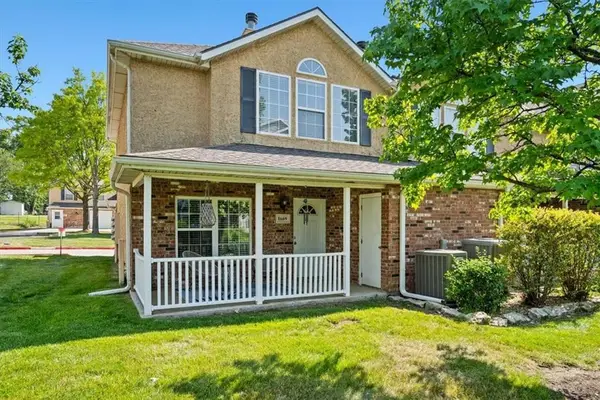 1669 E 120th Street, Olathe, KS 66061