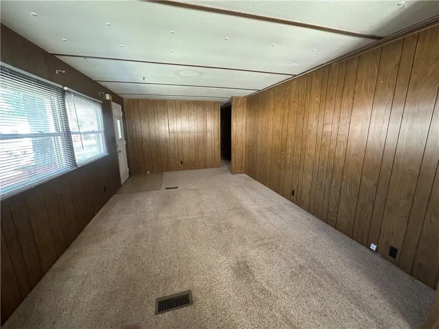 411 W Pine Street, Orrick, MO 64077 - #2