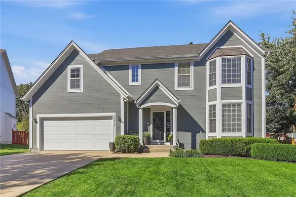 15836 W 153rd Terrace, Olathe, KS 66062
