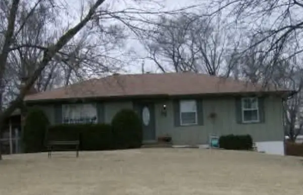 12810 NW Jamilyn Road, Parkville, MO 64152
