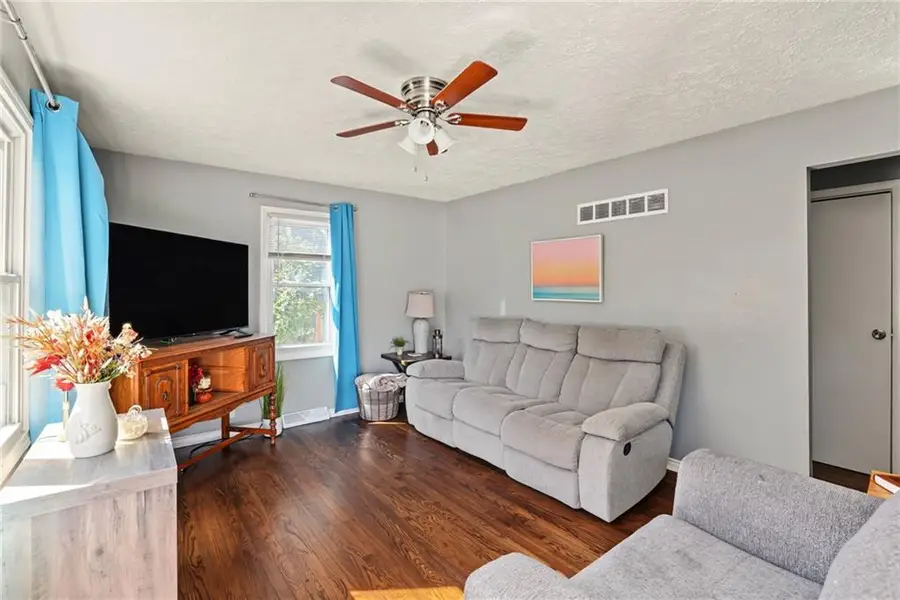 6210 E 149th Terrace, Grandview, MO 64030 - #2