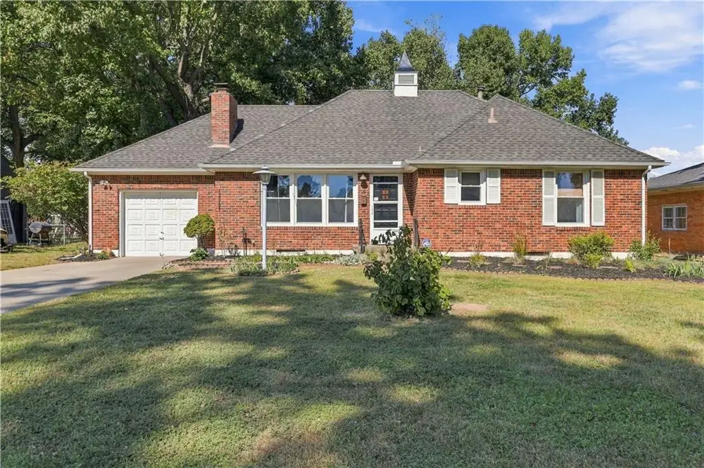 12004 E 48th Street S, Kansas City, MO 64133 - #1