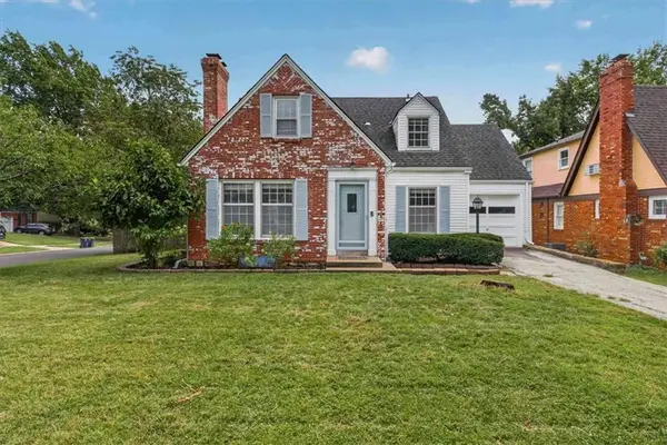 6641 Cherry Street, Kansas City, MO 64131