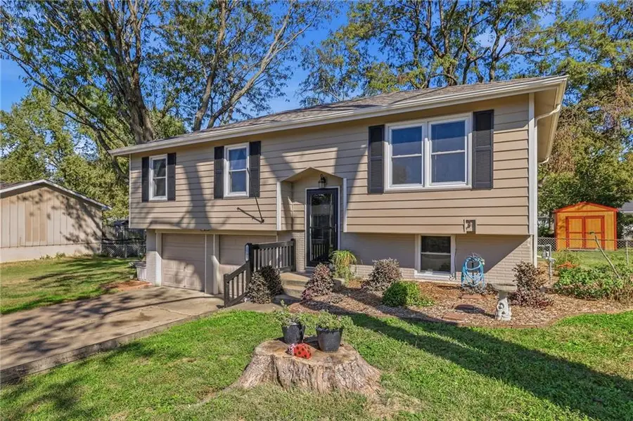 1505 Eastwood Road, Harrisonville, MO 64701 - #2
