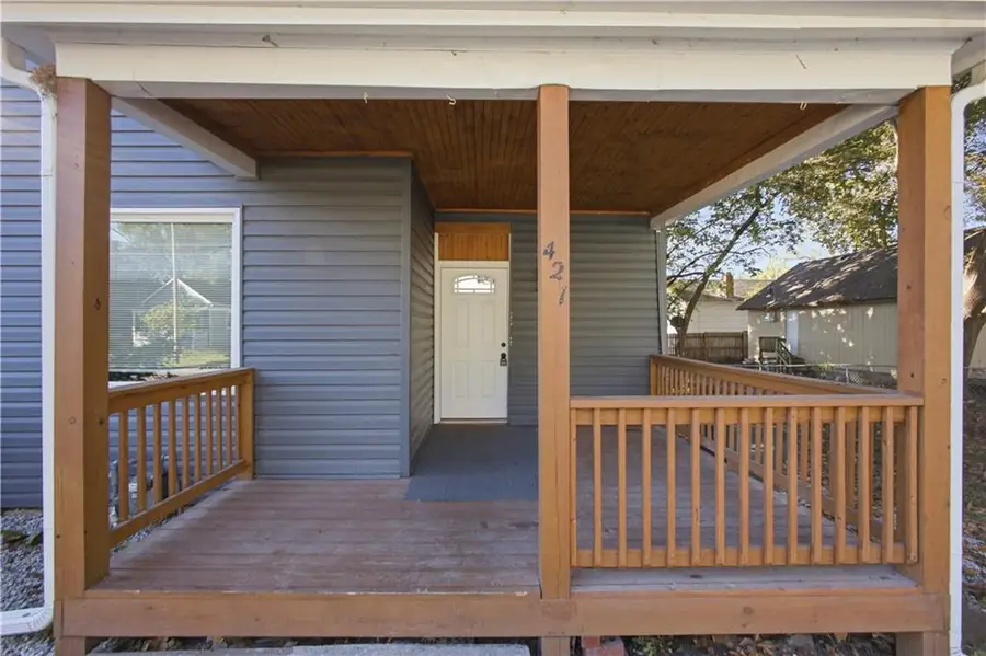 421 Osage Street, Leavenworth, KS 66048 - #2