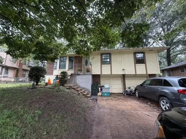 304 SE Moreland School Road, Blue Springs, MO 64014 - #1