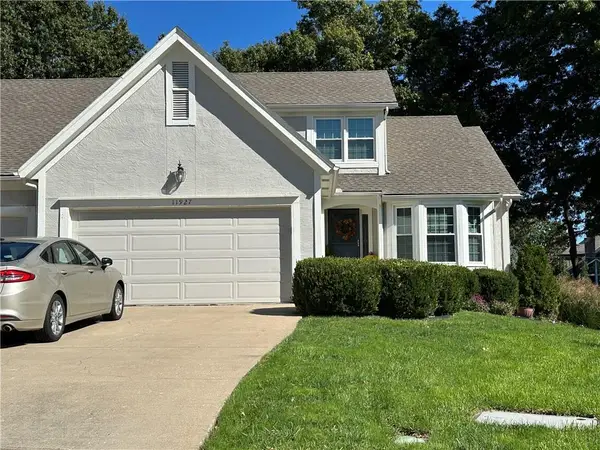 11927 Slater Street, Overland Park, KS 66213