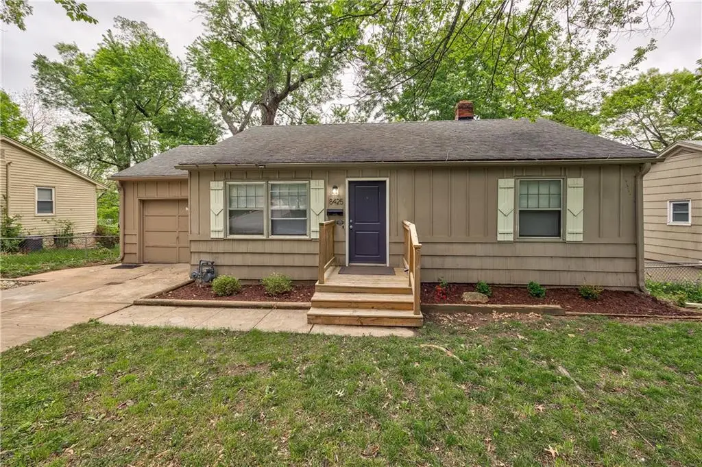 8425 Boone Street, Kansas City, MO 64114 - #1