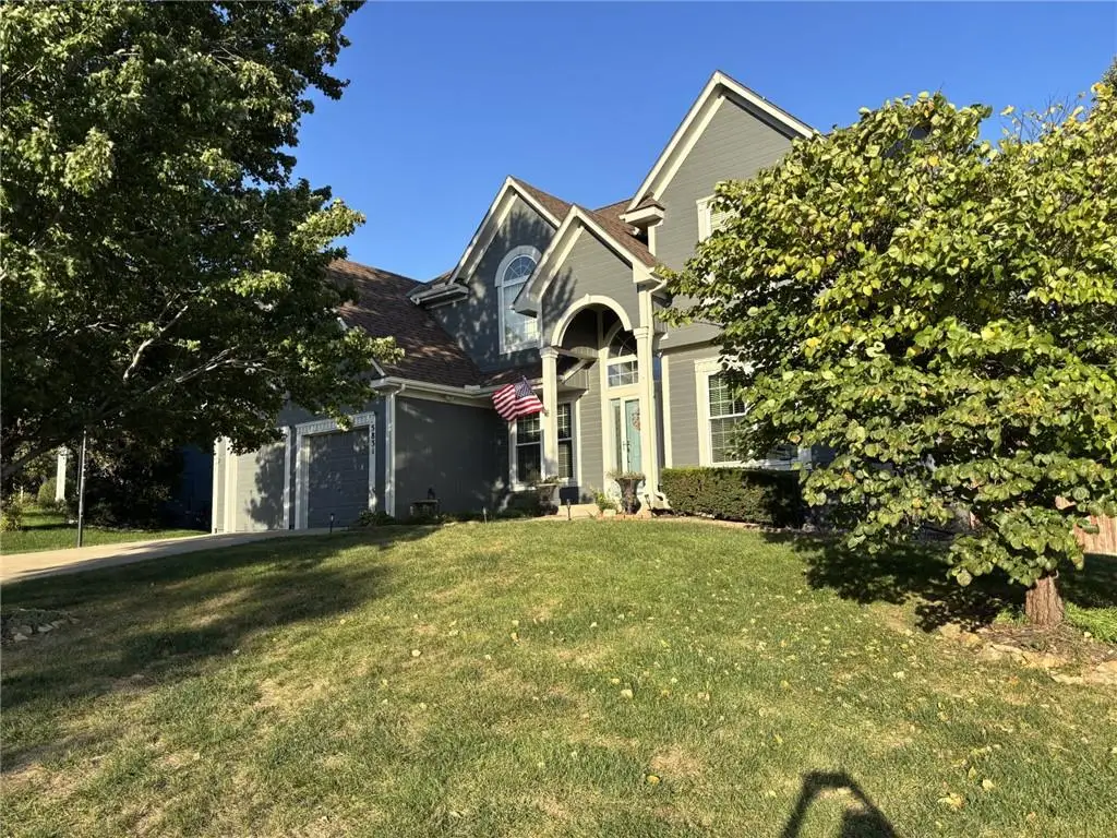 5831 Theden Street, Shawnee, KS 66218 - #1
