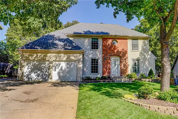 9208 Swarner Drive, Lenexa, KS 66219