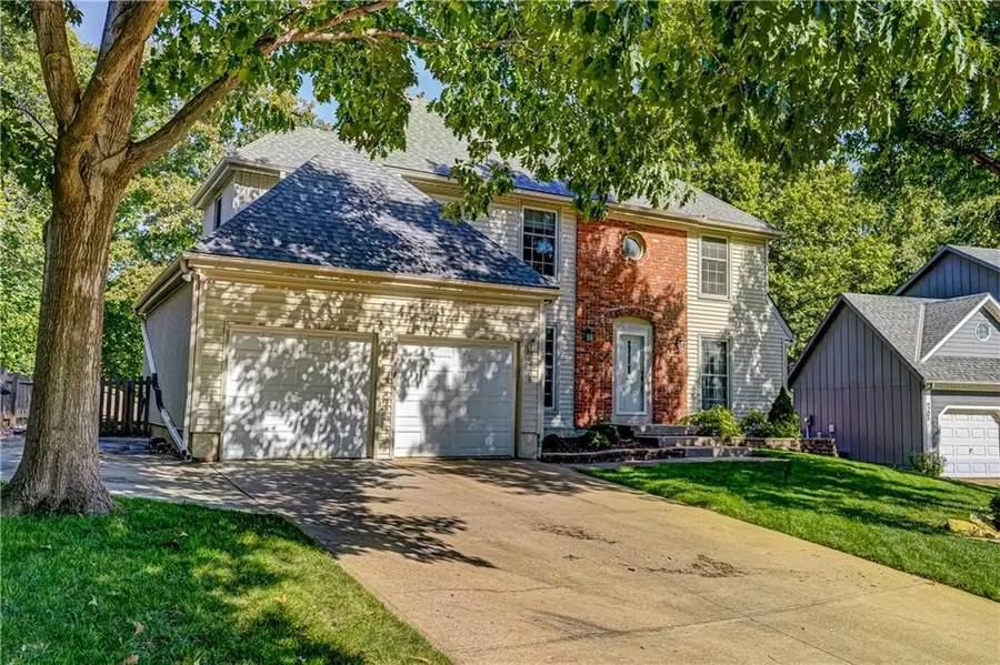 9208 Swarner Drive, Lenexa, KS 66219 - #2