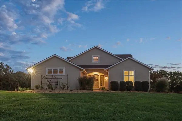 560 E 1909 Road, Baldwin City, KS 66006