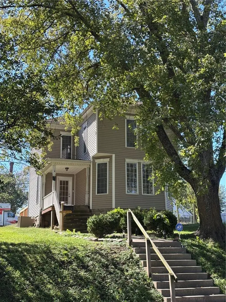 1106 Parallel Street, Atchison, KS 66002 - #2
