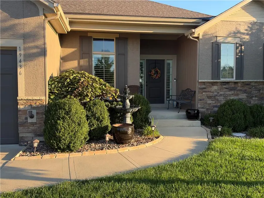 19436 W 200th Terrace, Spring Hill, KS 66083 - #2