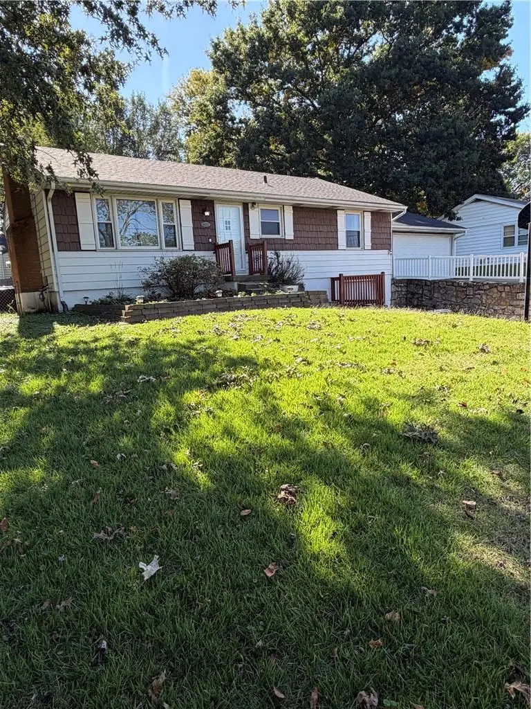 9005 79th Street E, Raytown, MO 64138 - #1