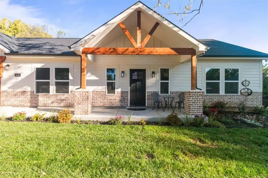 210 SW 7th Street, Oak Grove, MO 64075 - #3
