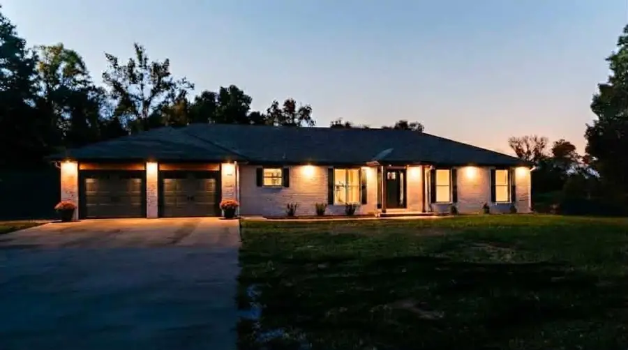 8714 Albany Road, Orrick, MO 64077 - #3