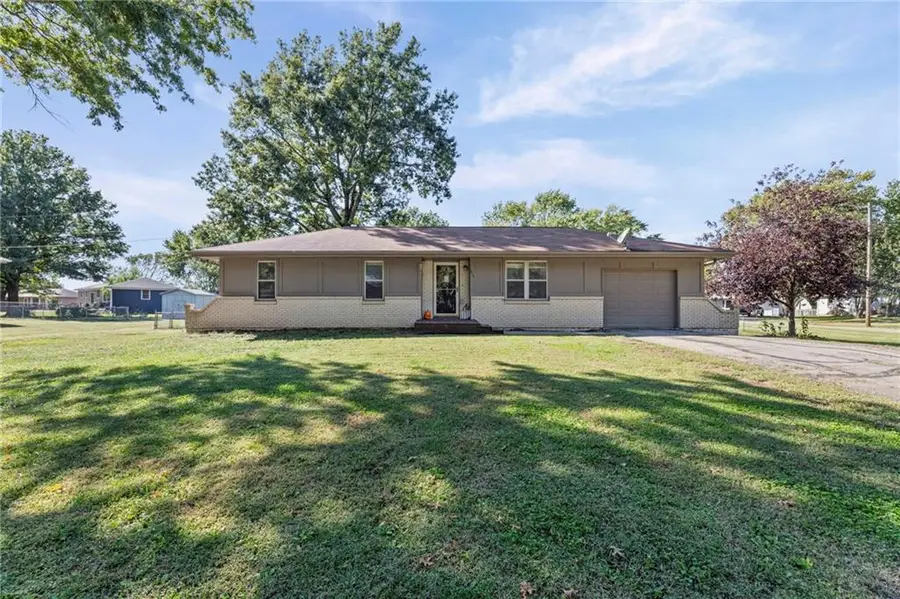 903 Oak Street, Overbrook, KS 66524 - #2