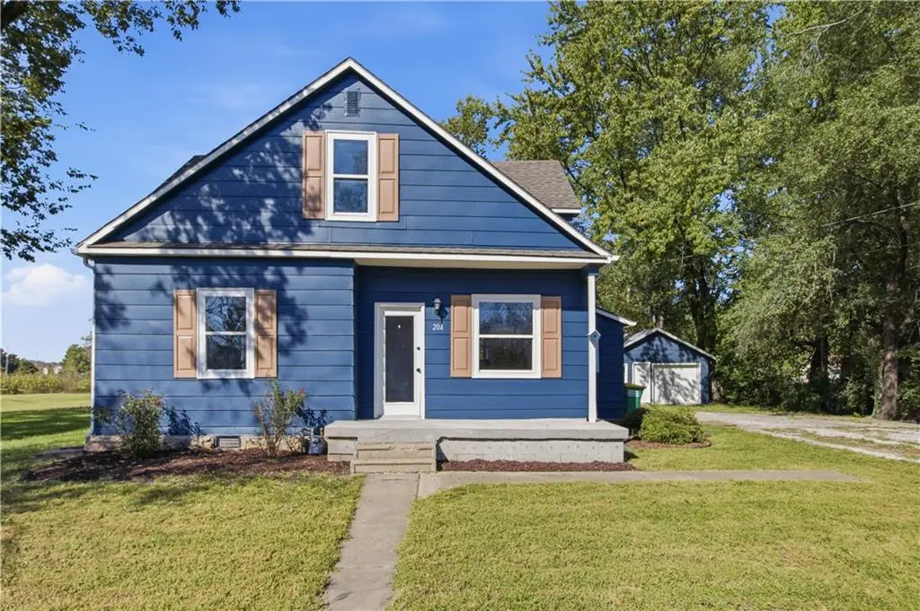 204 W Nelson Street, Edgerton, KS 66021 - #1