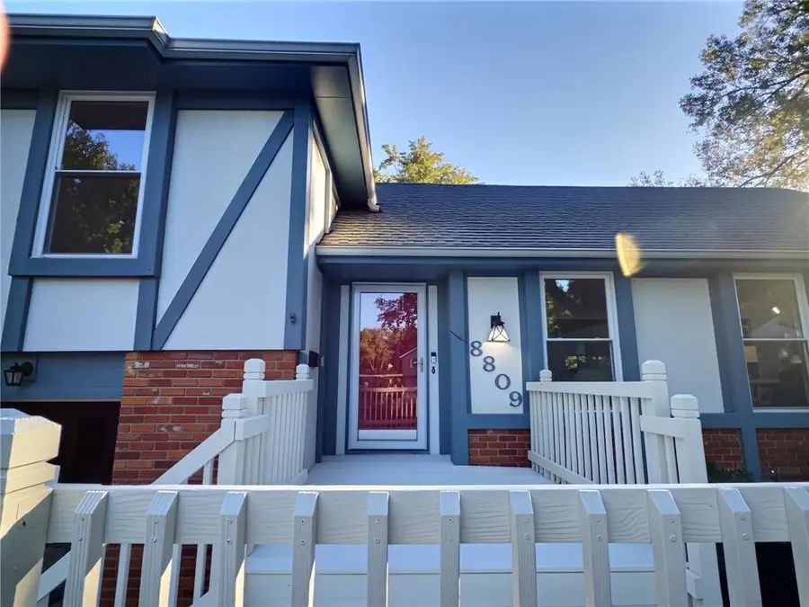 8809 Widmer Road, Lenexa, KS 66215 - #2