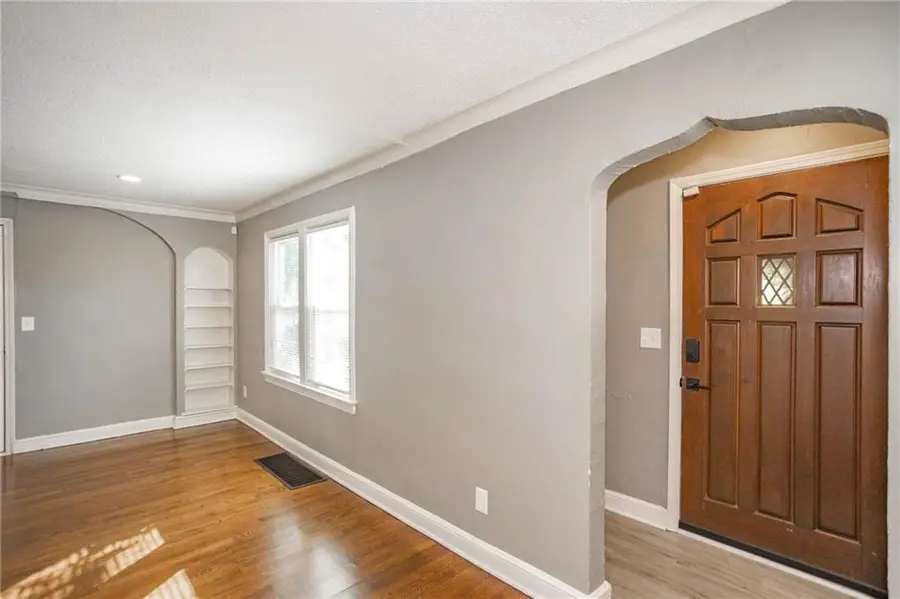 7411 Forest Avenue, Kansas City, MO 64131 - #2