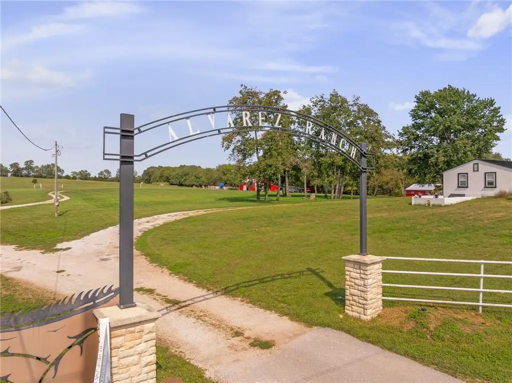 25160 W 223rd Street, Spring Hill, KS 66083 - #1